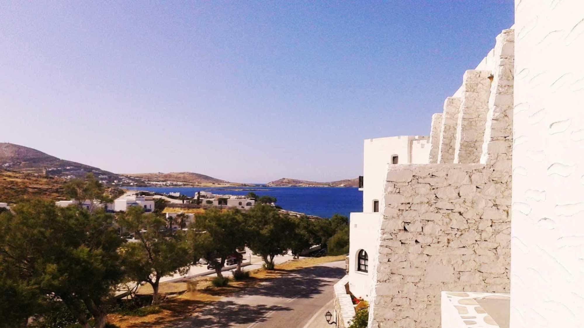 Antirides Hotel Naousa Exterior photo